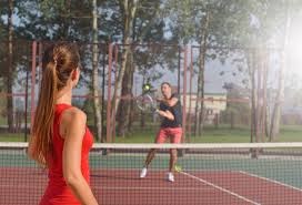 球迷沸腾：这球吹了也太离谱